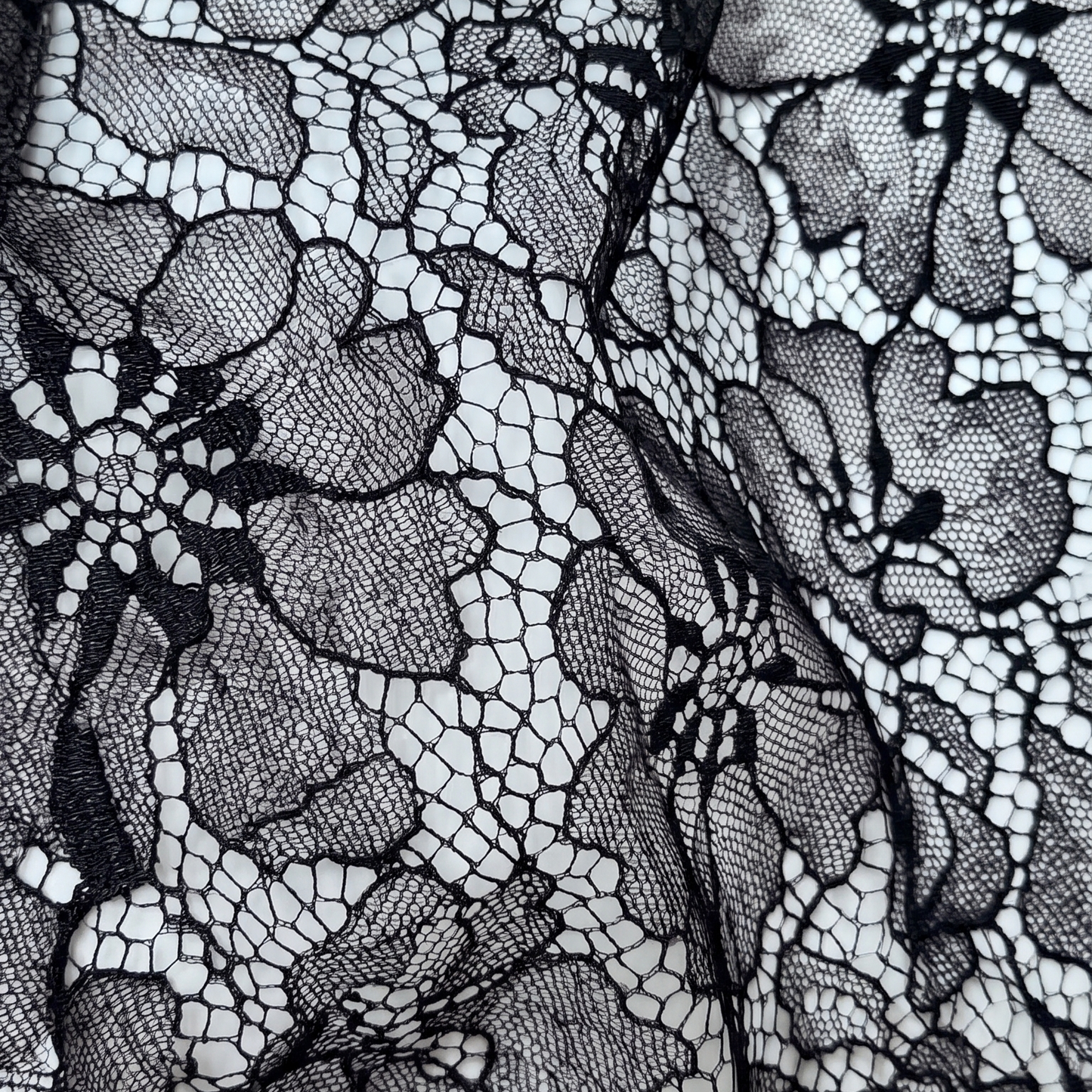 Pizzo chantilly leggero in Nylon - SASHA