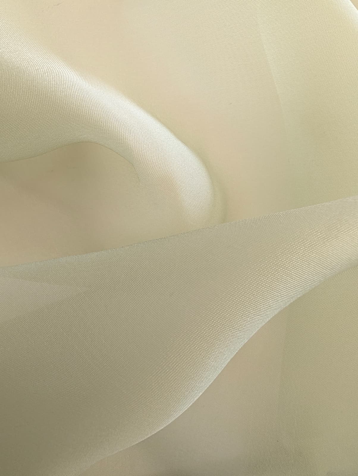 Organza Elegante e Trasparenze Sofisticate - TINA