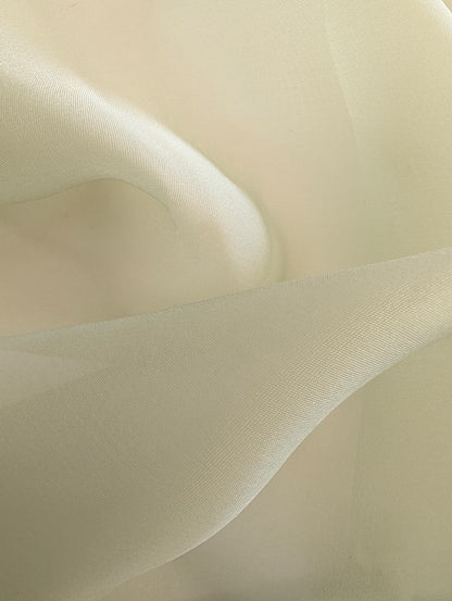 Organza Elegante e Trasparenze Sofisticate - TINA